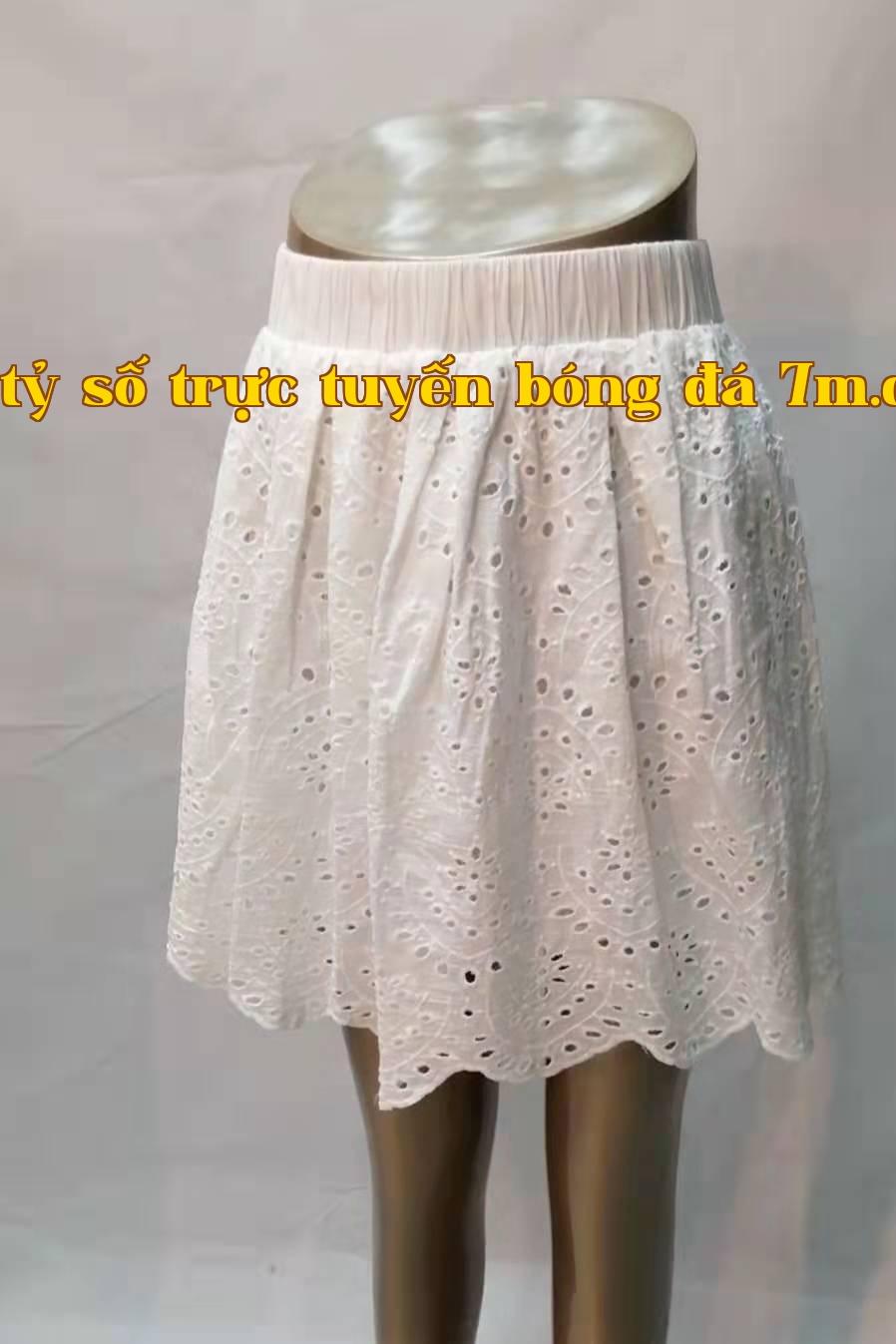 Áo váy trắng